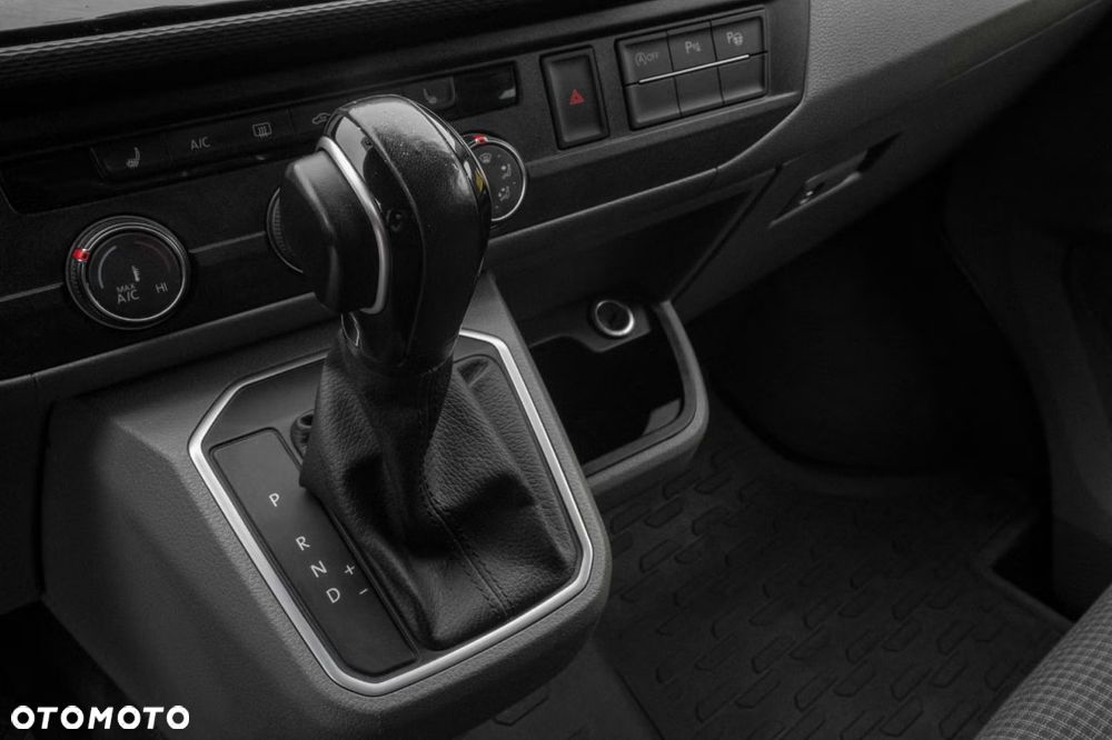 Volkswagen Transporter - 16