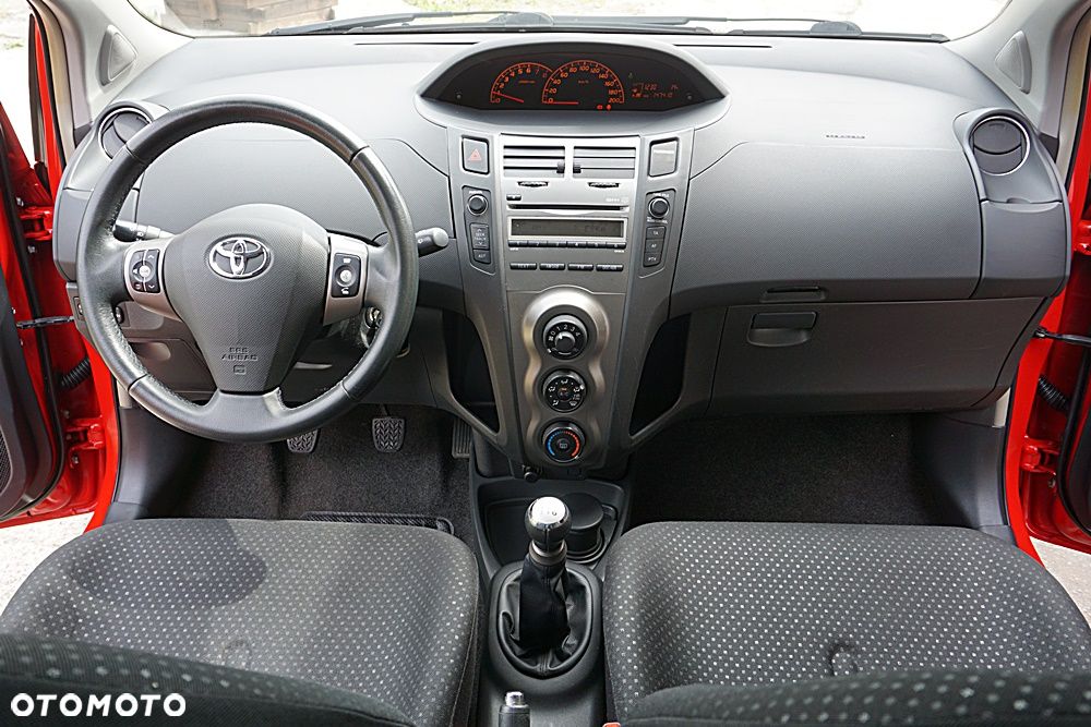 Toyota Yaris - 20