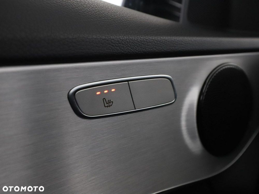 Mercedes-Benz Klasa C 200 9G-TRONIC Avantgarde - 36