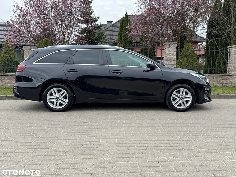 Kia Ceed 1.6 CRDi Eco-Dynamics+ (48V Mild-Hybrid) DCT7 Vision - 7