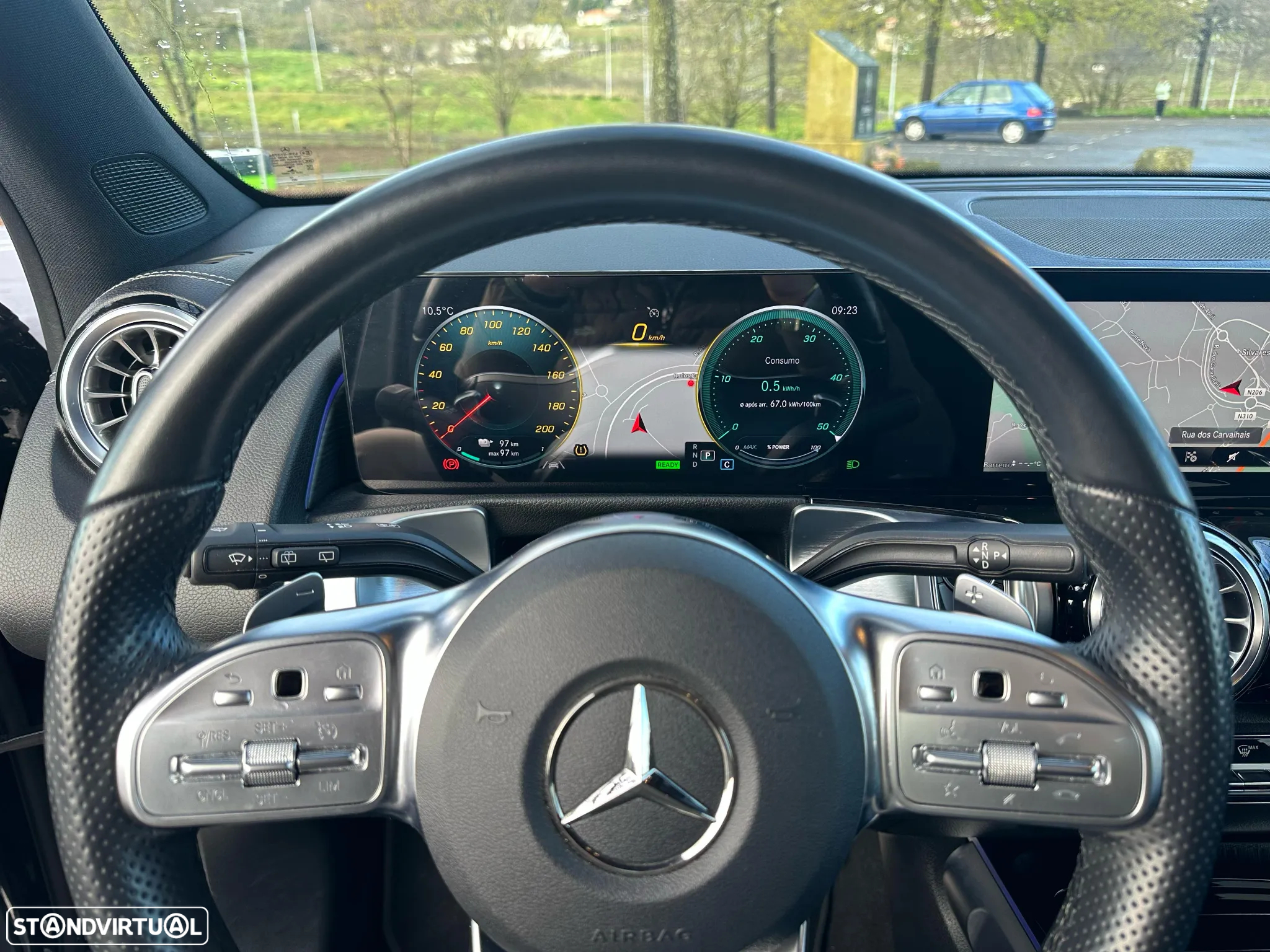 Mercedes-Benz EQB 350 4Matic AMG Line - 23
