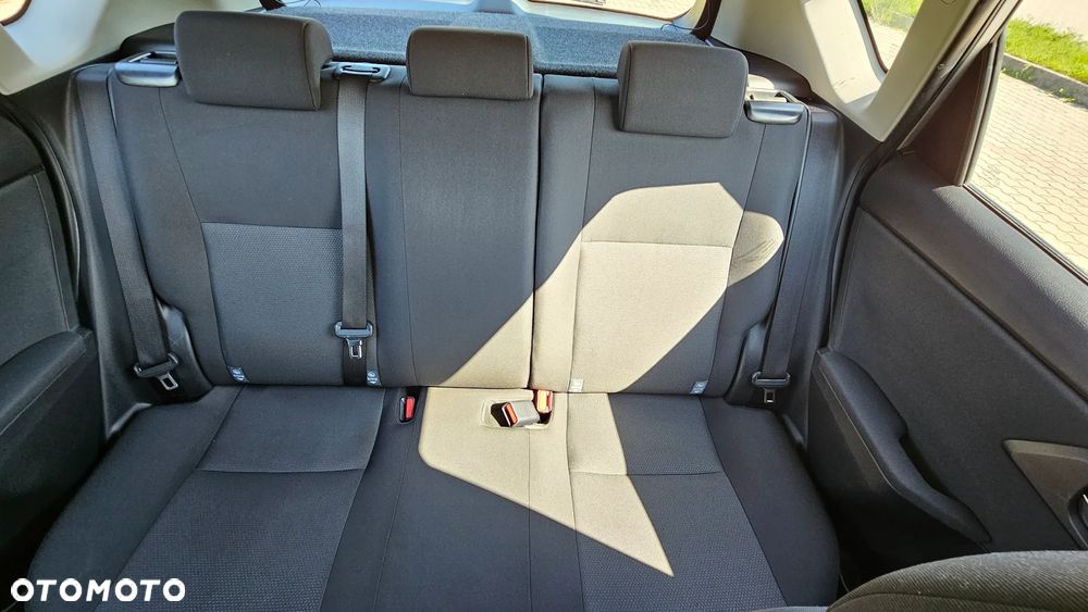 Toyota Auris 1.33 VVT-i Active - 11