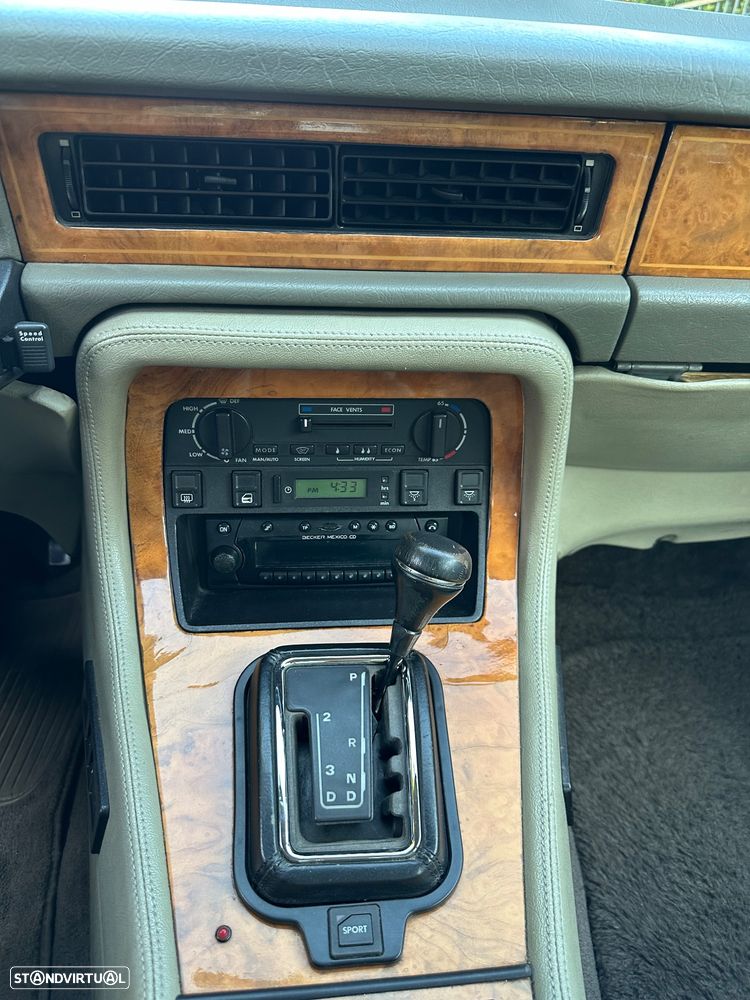 Jaguar Sovereign 4.0 - 24