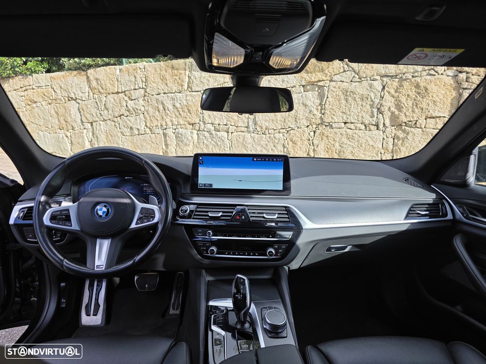 BMW 530 e Pack Desportivo M - 21