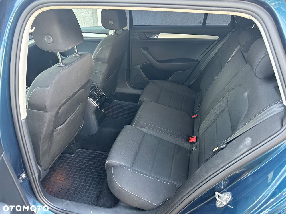 Skoda Superb 2.0 TDI 4x4 Style DSG - 7