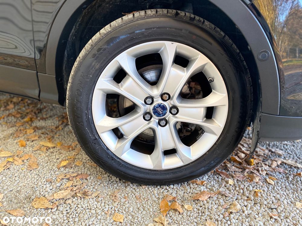 Ford Kuga 2.0 TDCi 2x4 Titanium - 21