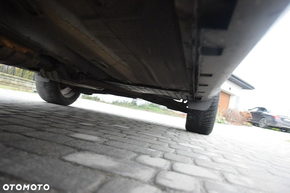 Ford Kuga 2.0 TDCi FWD Trend - 16