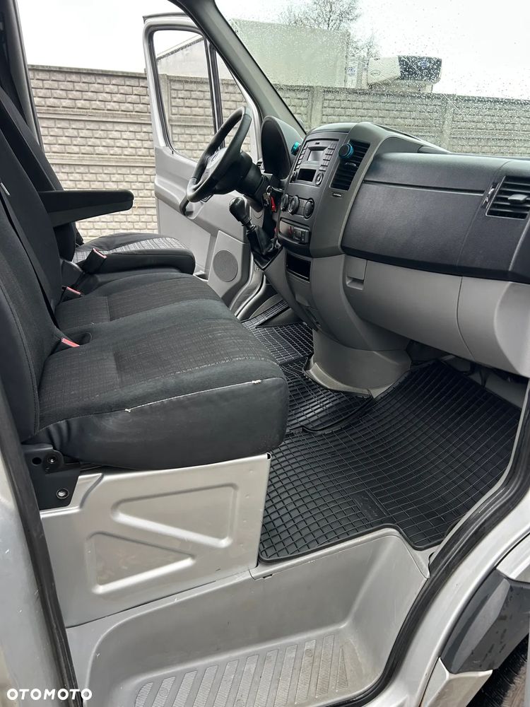 Mercedes-Benz Sprinter 319 CDI - 12