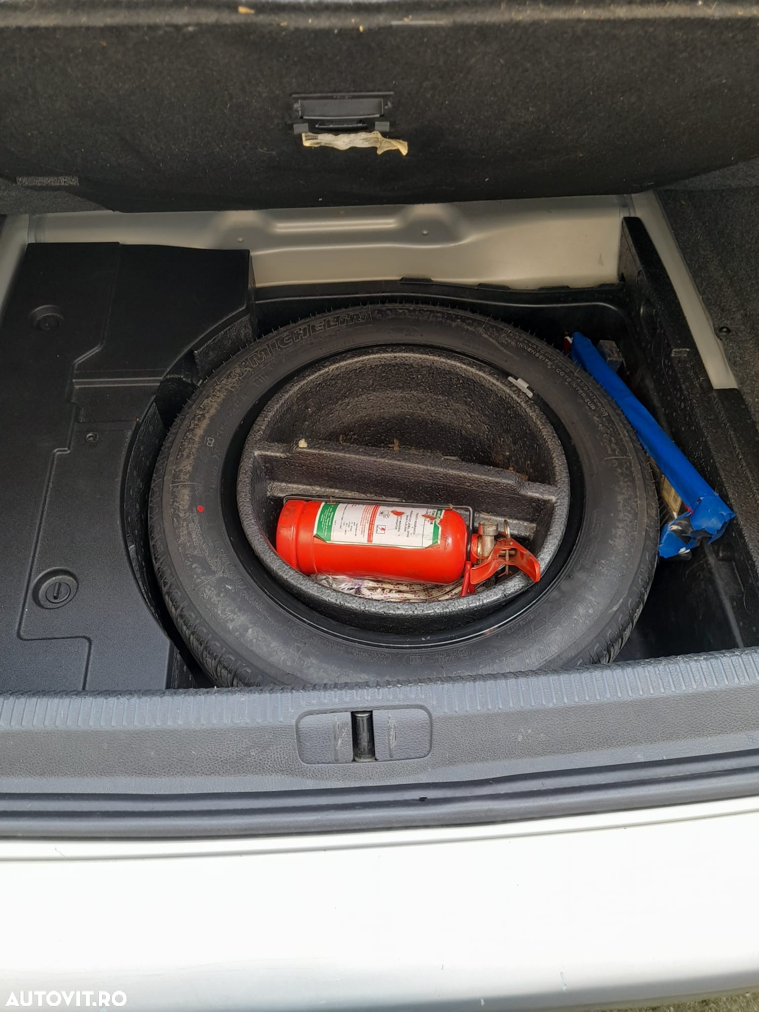 Volkswagen Passat - 10