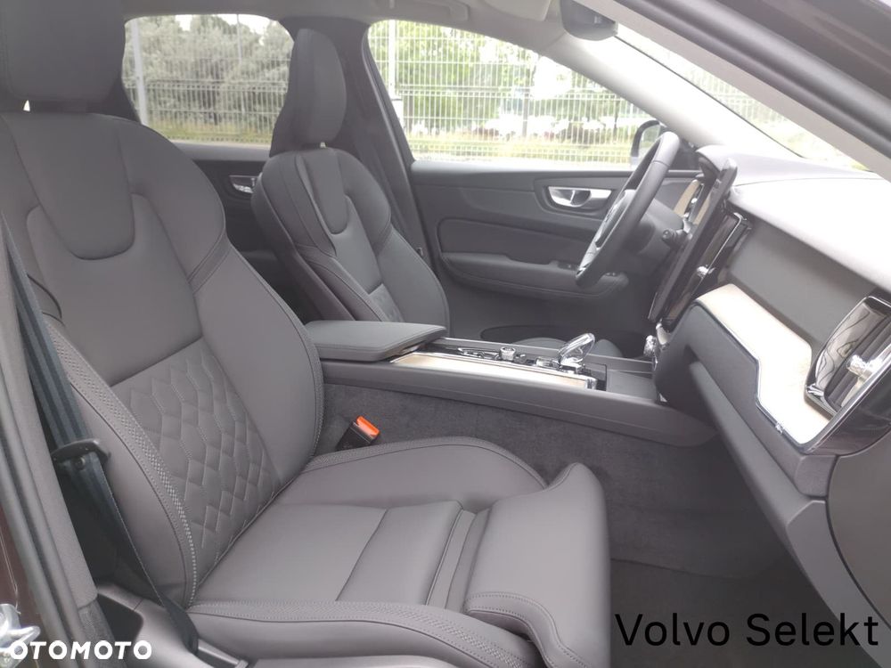 Volvo XC 60 - 21