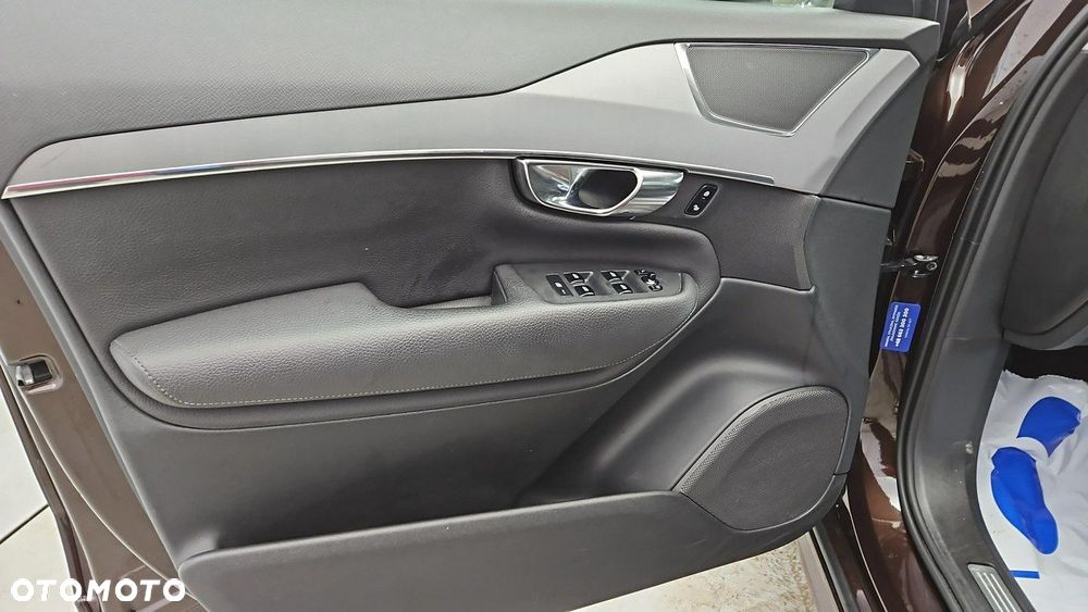 Volvo XC 90 - 10
