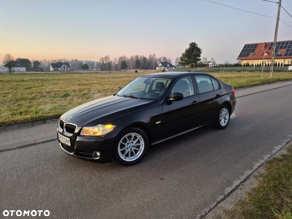 BMW Seria 3 318i Edition Exclusive - 34