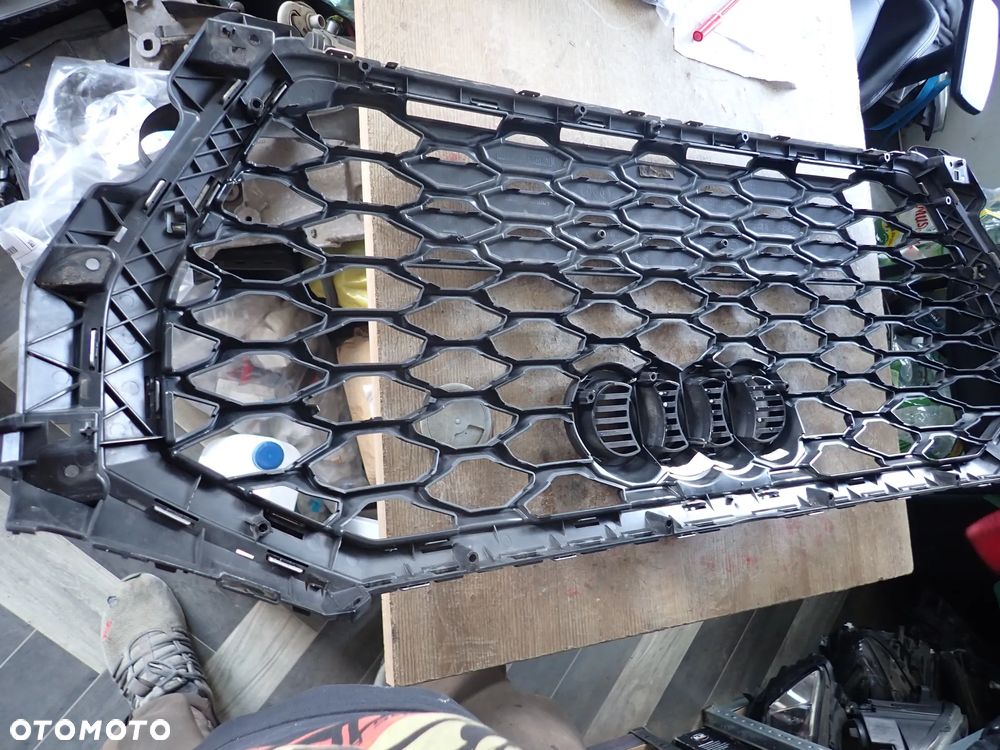 AUDI Q3 II S-LINE GRILL ATRAPA 83F853651 - 5