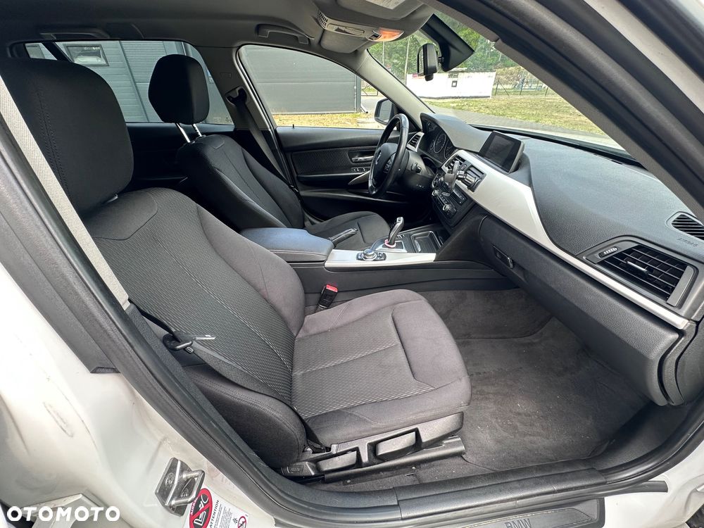 BMW Seria 3 - 8