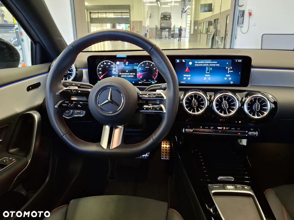 Mercedes-Benz Klasa A 200 AMG Line 7G-DCT - 20