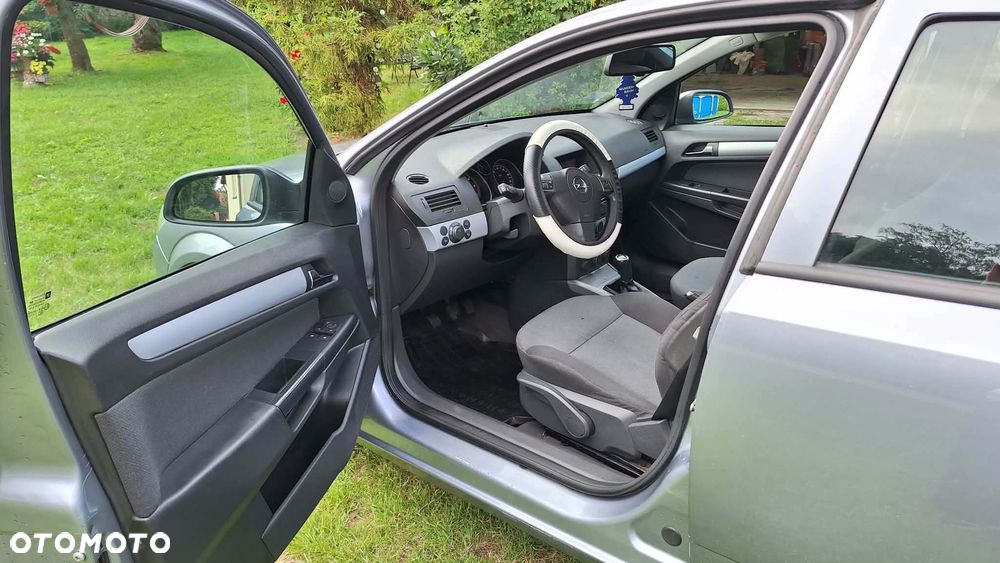 Opel Astra 1.3 CDTI Enjoy - 4