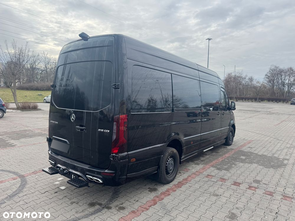 Mercedes-Benz Sprinter - 7
