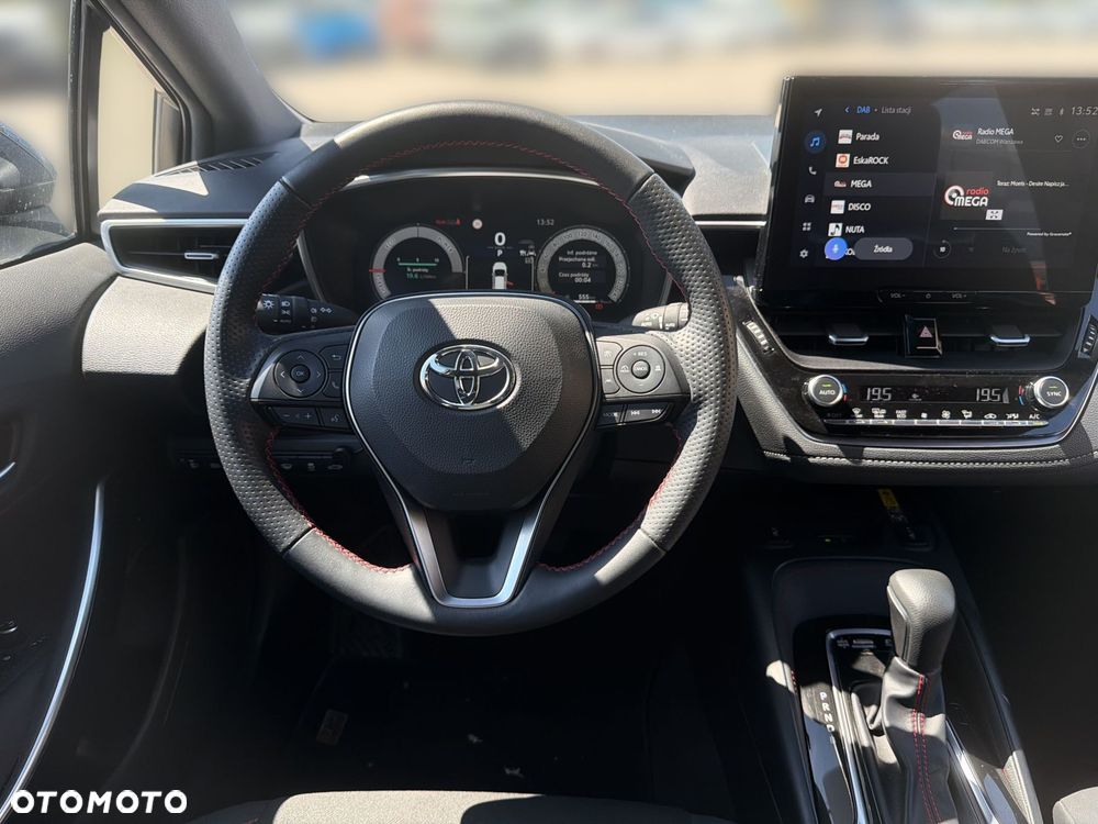 Toyota Corolla 1.8 Hybrid GR Sport Dynamic - 12