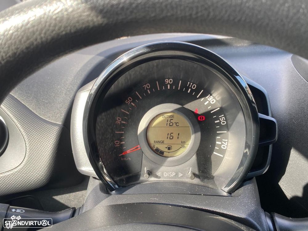 Toyota Aygo 1.0 X-Play - 22