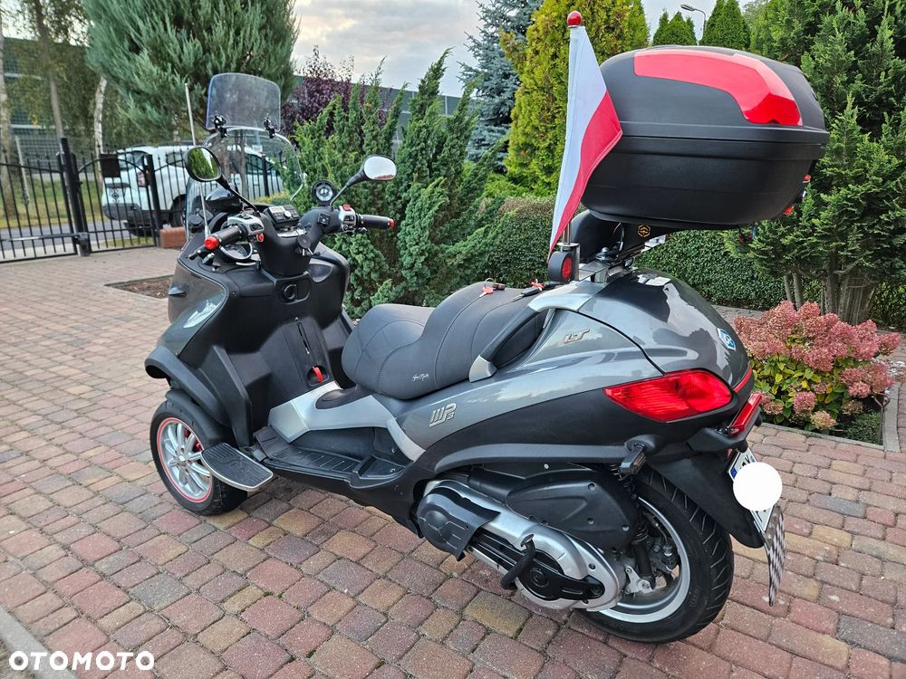 Piaggio MP-3 - 5