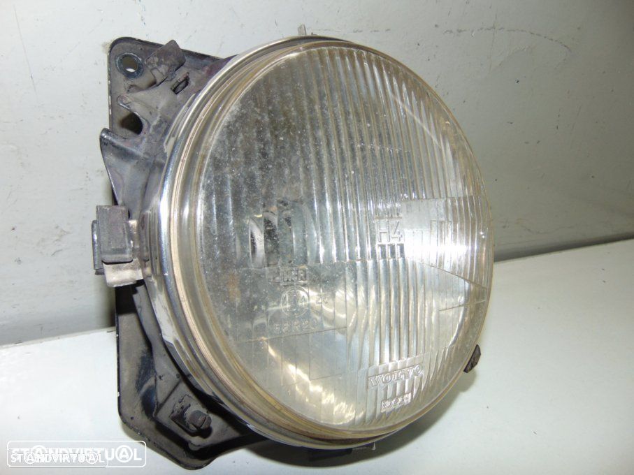 Volvo 144 e 244 farol da frente - 2