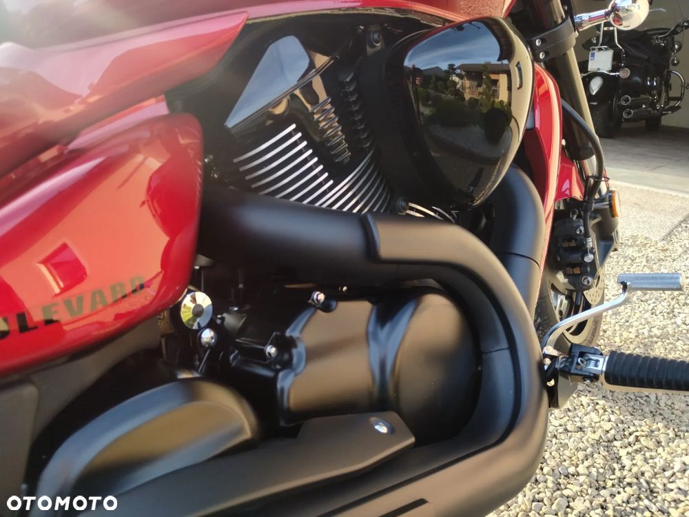Suzuki Boulevard - 16