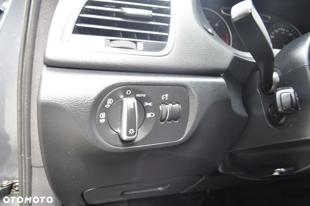 Audi Q3 2.0 TDI Quattro Edycja Specjalna S tronic - 9
