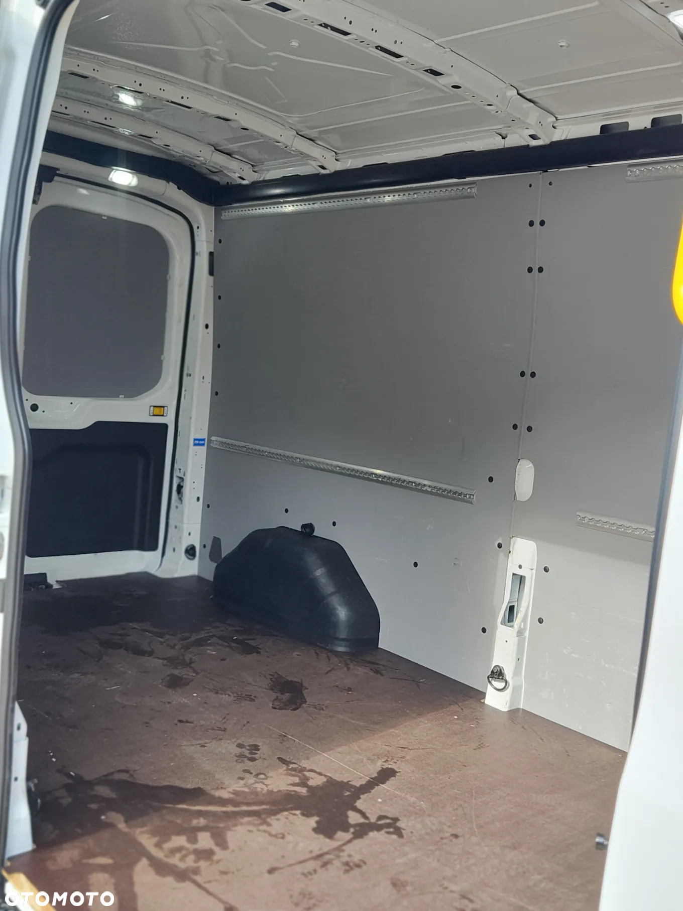 Ford Transit - 24