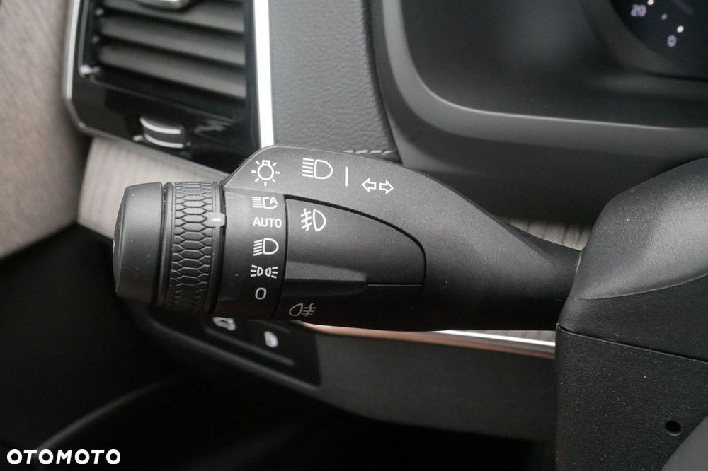 Volvo XC 90 - 33