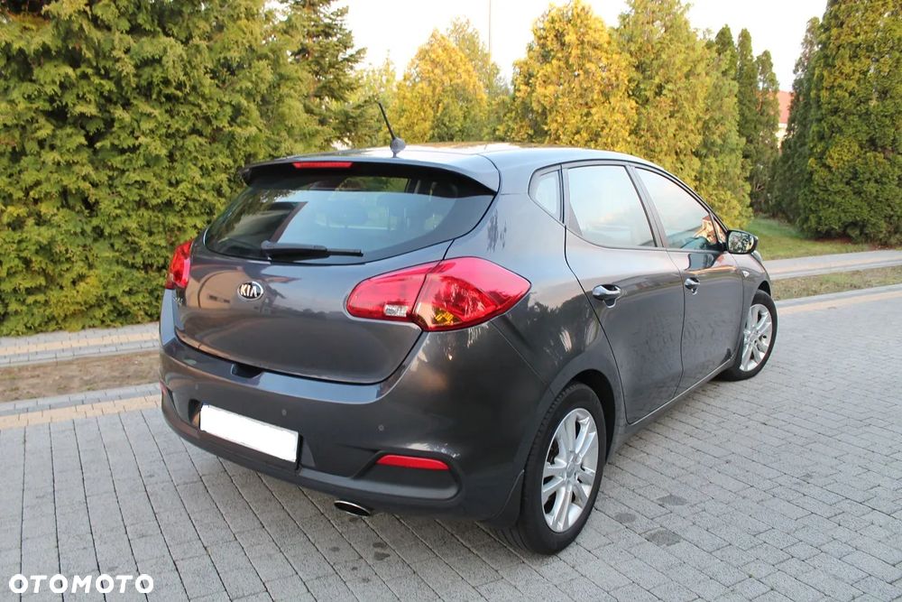 Kia Ceed 1.4 CVVT Attract - 4