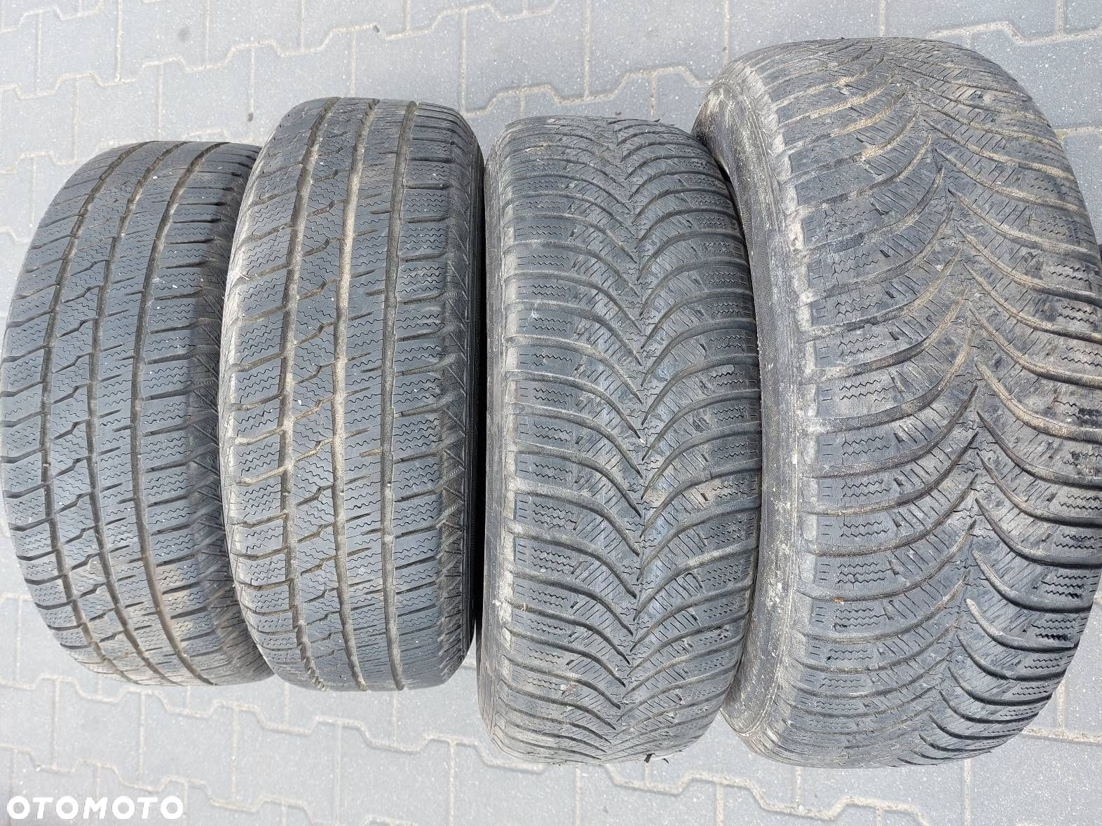 FELGI ALUMINIOWE 4 SZT 5x114,3 6Jx15 ET45 FI64,1 HONDA CIVIC VIII - 15