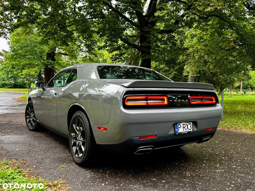 Dodge Challenger - 3