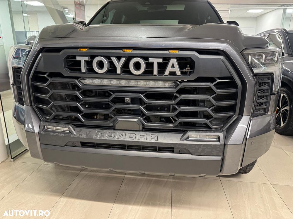 Toyota Tundra - 2