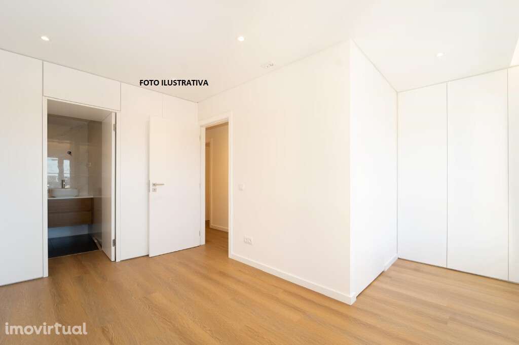 Apartamento T3 em zona do Vale das Flores, Coimbra - Grande imagem: 2/7