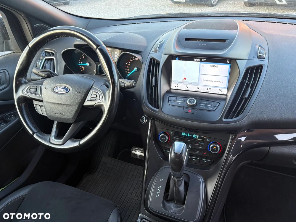 Ford Kuga 2.0 TDCi 4x4 ST-Line - 10