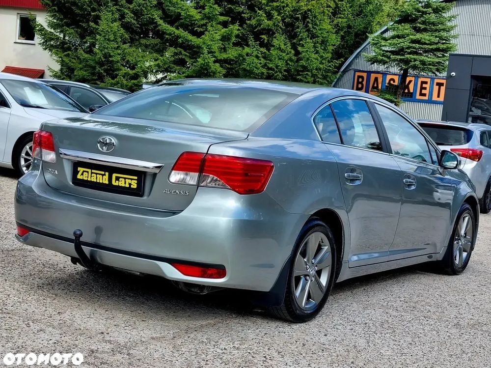 Toyota Avensis 1.8 Premium - 5
