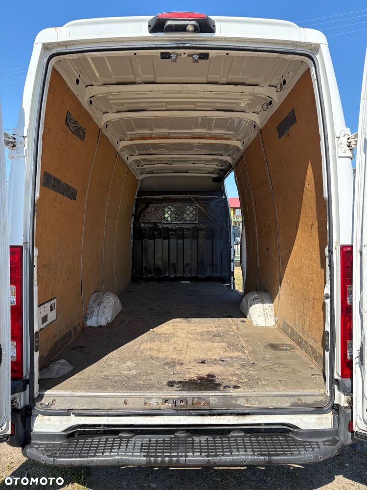 Iveco Daily - 12