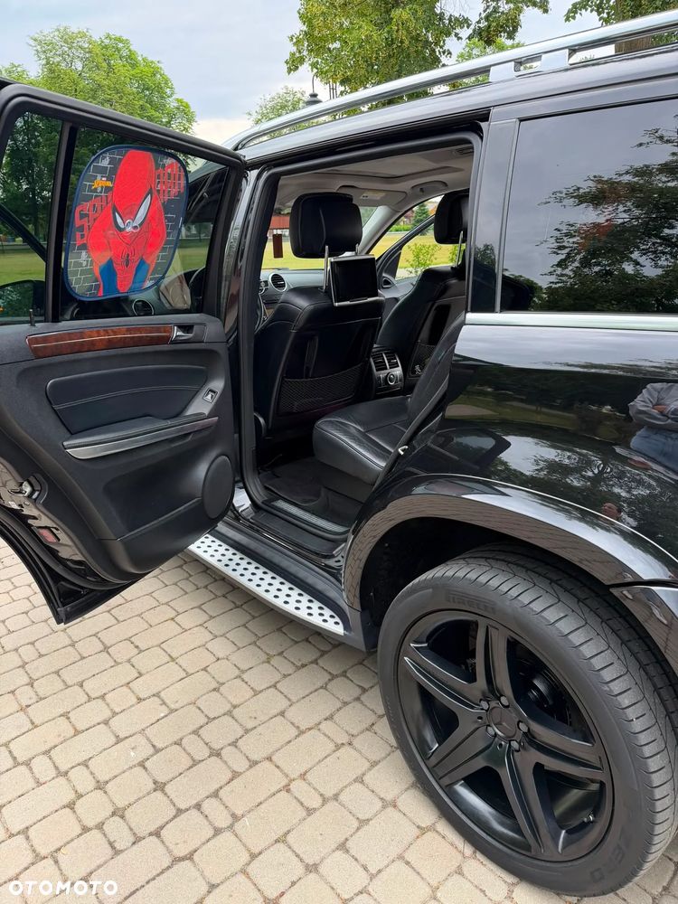 Mercedes-Benz GL 500 4Matic 7G-TRONIC - 8