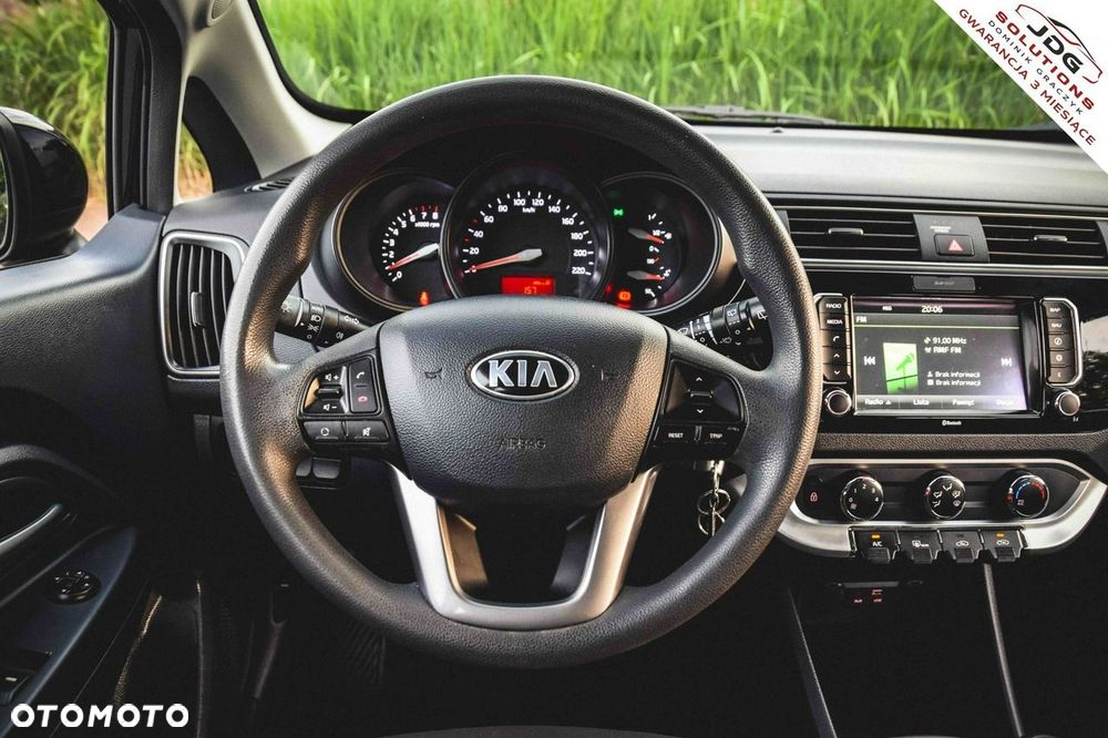 Kia Rio 1.2 Dream Team Edition - 19