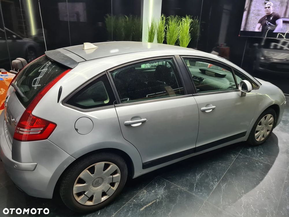 Citroën C4 1.6 HDi Style - 17