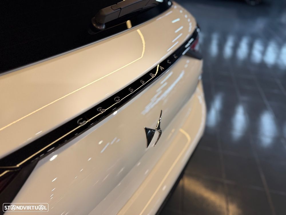 DS DS3 E-TENSE PERFORMANCE LINE + - 9
