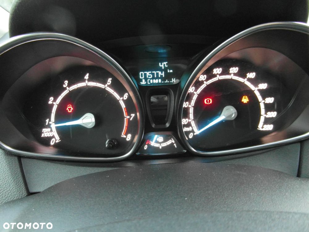 Ford B-MAX 1.4 SYNC Edition - 25