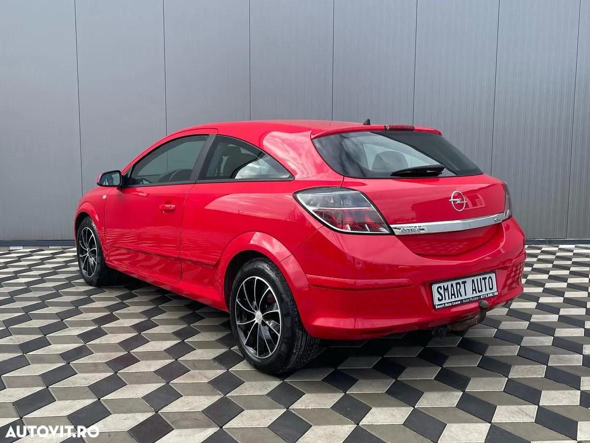 Opel Astra GTC 1.4 Catch me now - 10