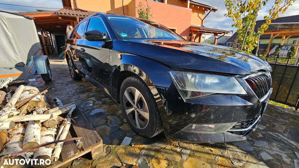 Skoda Superb Combi 2.0 TDI DSG Premium Edition - 3