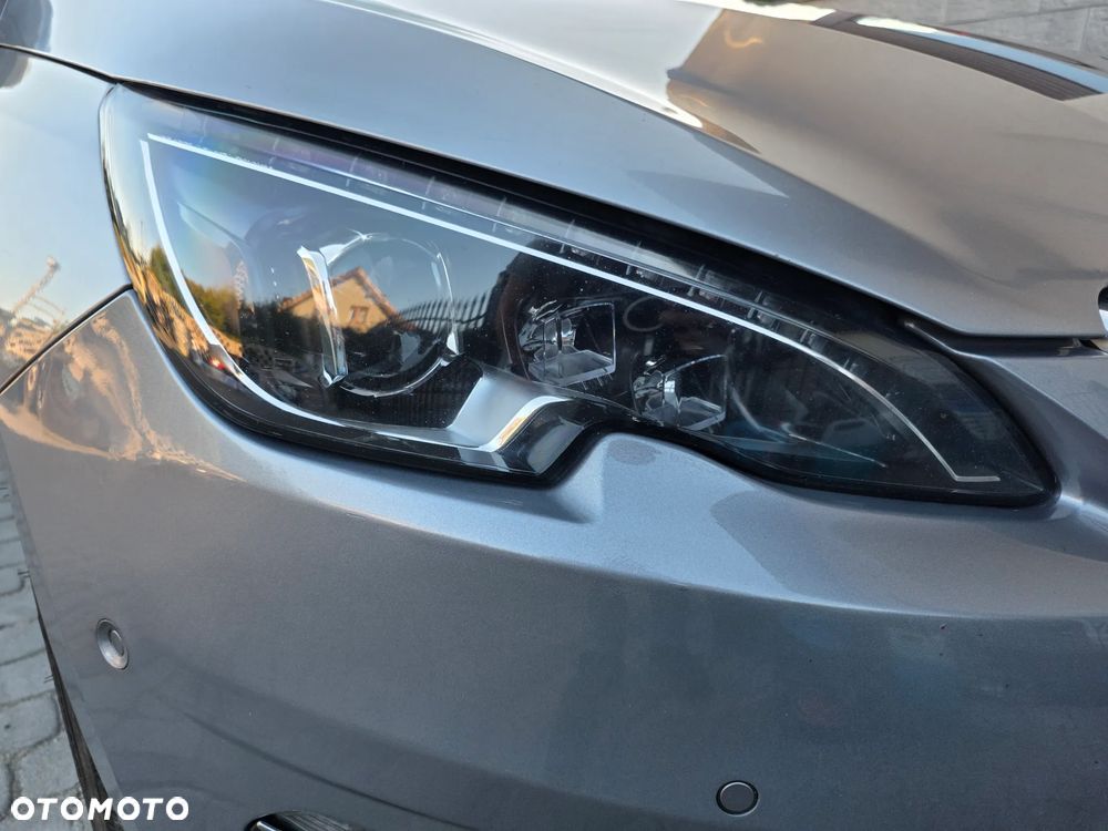 Peugeot 308 e-HDi 115 Stop & Start Allure - 24