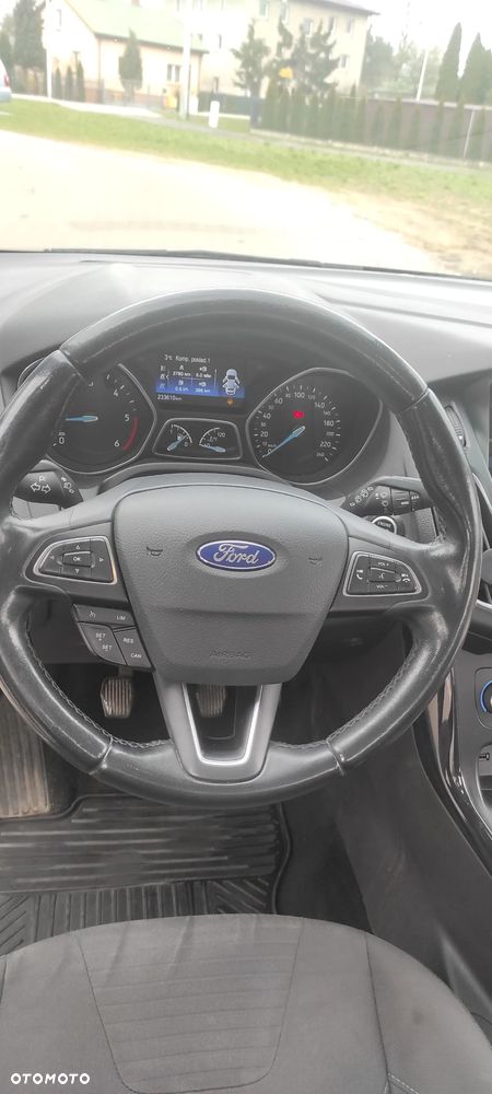 Ford Focus 1.5 TDCi Titanium - 17