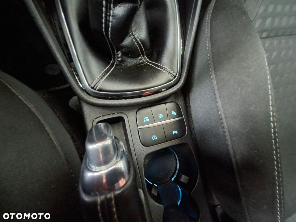Ford Fiesta 1.0 EcoBoost S&S TITANIUM - 17