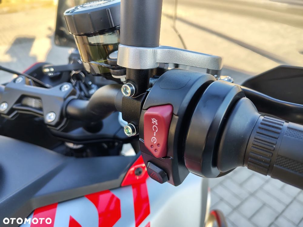 QJMOTOR SRT 600SX - 9