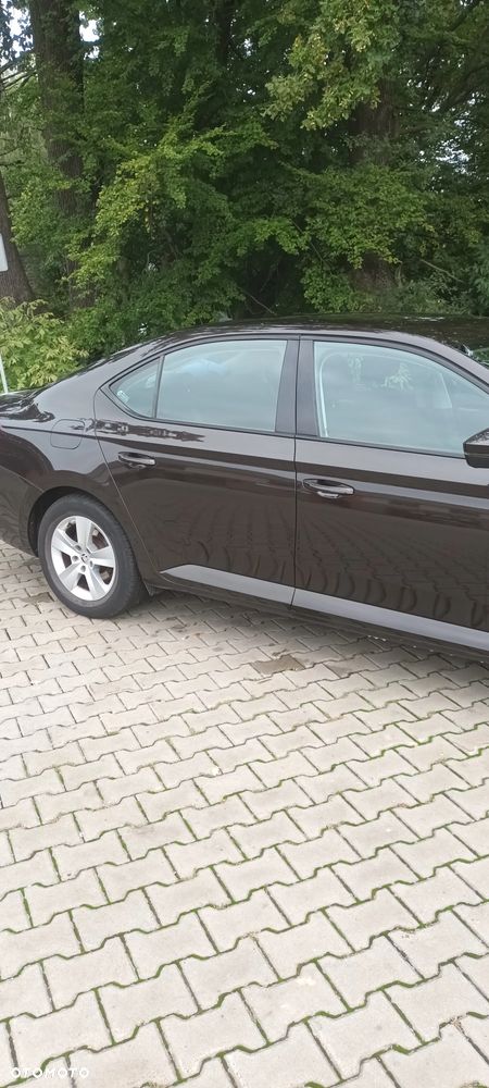 Skoda Superb 1.4 TSI ACT Active - 9