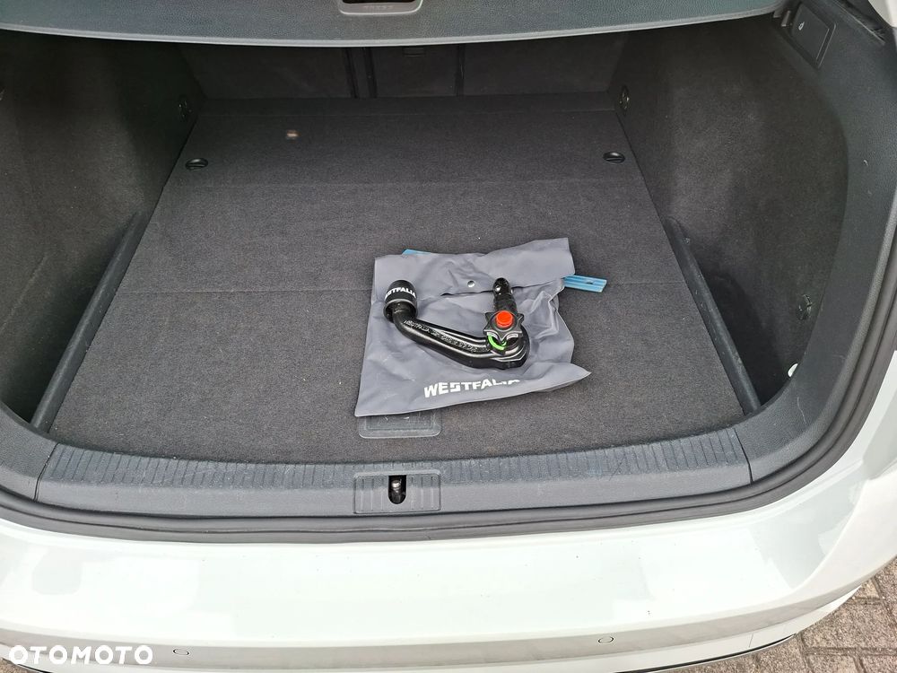 Volkswagen Golf 1.5 TSI BMT Trendline DSG - 6